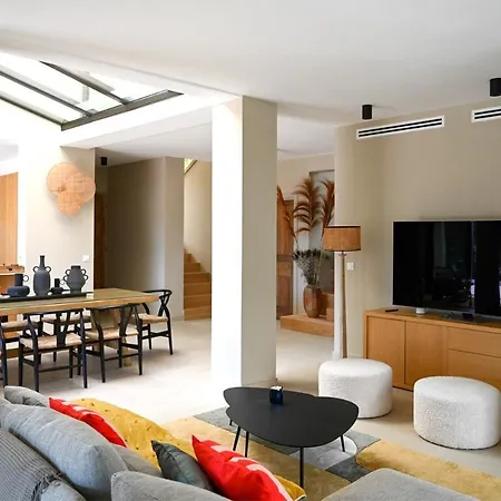 Boucharel, Grande Piscine, A 10 Min A Pied De La Villa *