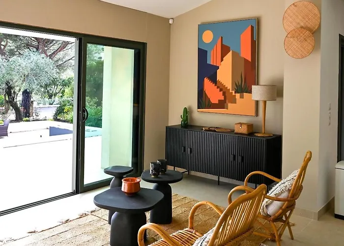 Boucharel, Grande Piscine, A 10 Min A Pied De La Roquebrune-sur Argens