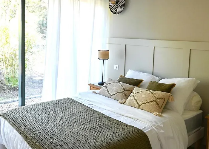 Boucharel, Grande Piscine, A 10 Min A Pied De La Villa *